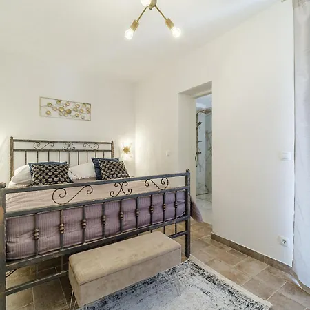 House Josipa Nyaraló *